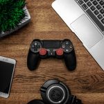Tech Gadgets Keep You on the Top of the World